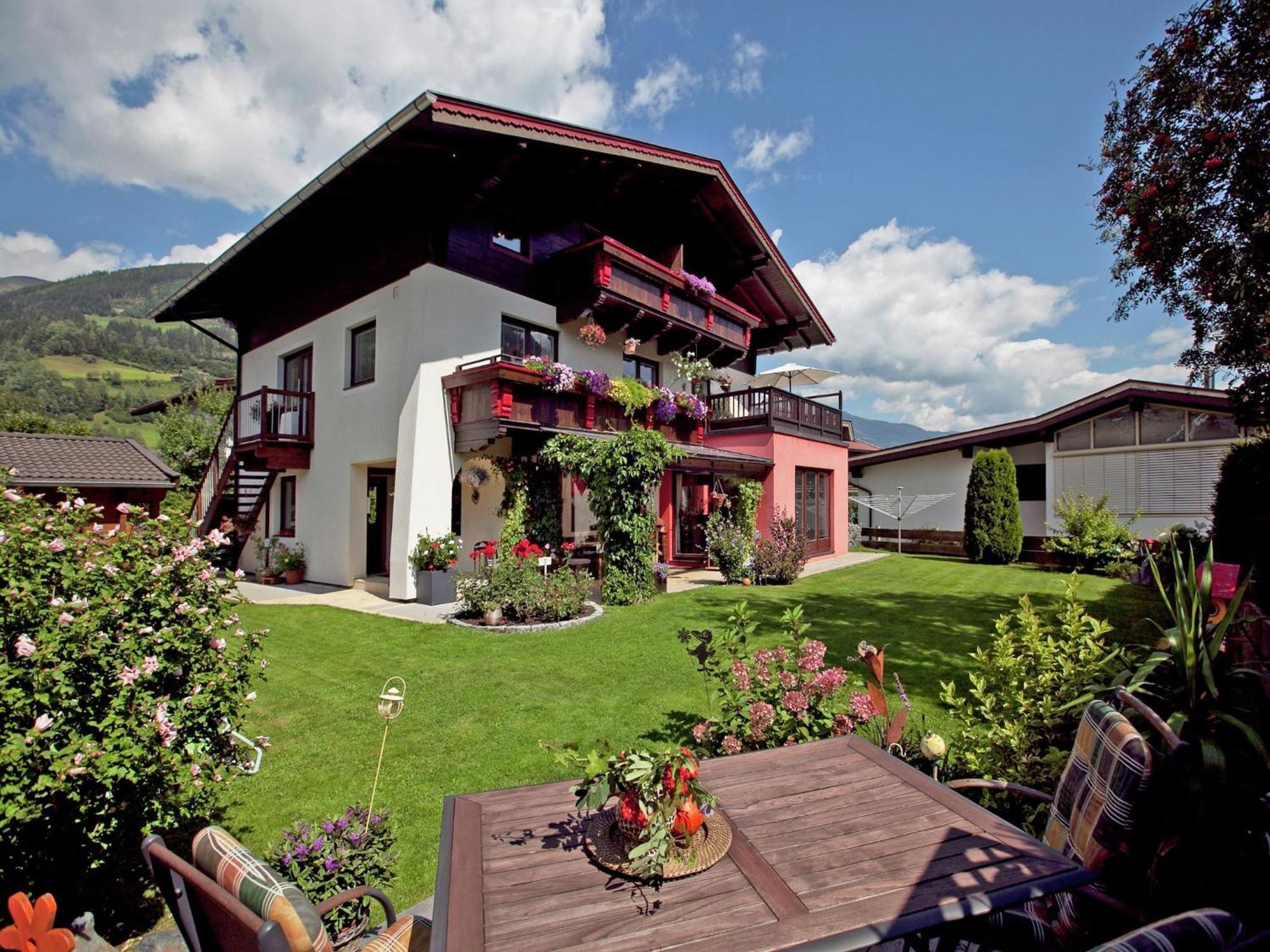 Apartment In Bramberg Am Wildkogel With Balcony المظهر الخارجي الصورة